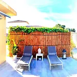 Hébergement de vacances Maison Confortable à Avec Terrasse Privée La Ciotat