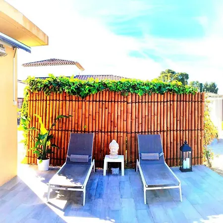 בית נופש Maison Confortable A Avec Terrasse Privee לה קיוטאט