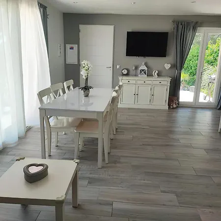 Vakantiehuis Maison Confortable A Avec Terrasse Privee *