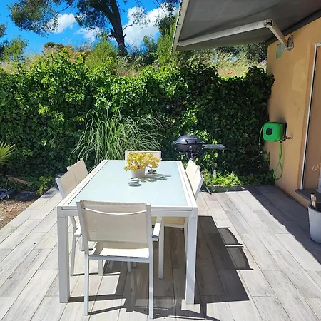 Vakantiehuis Maison Confortable A Avec Terrasse Privee